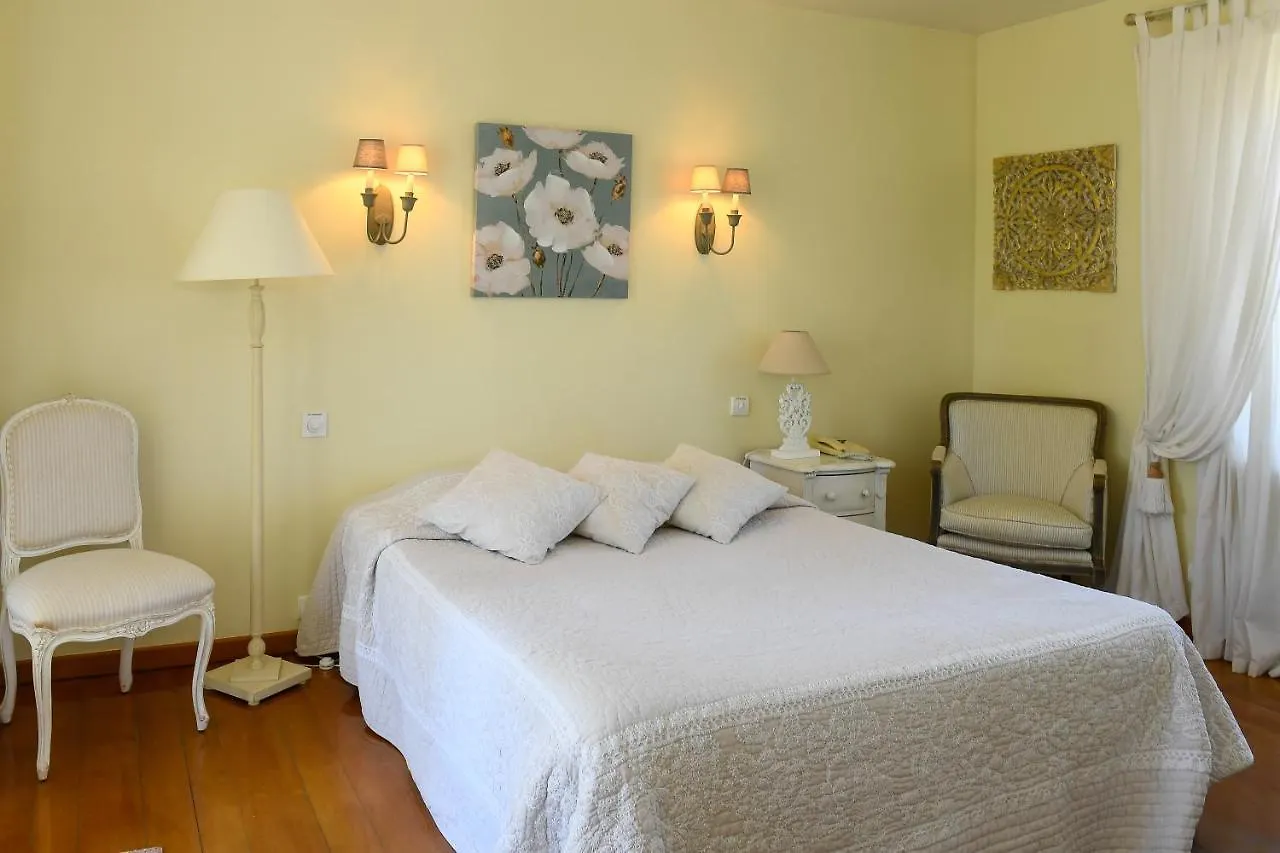 Maisons D'Hotes Du Relais Sainte Anne Martel Сasa de vacaciones