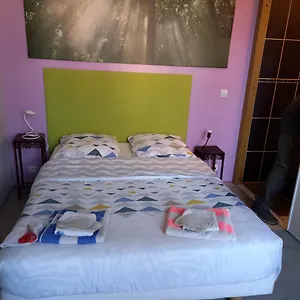 Petit Parmi Les Pins Et Les Cypres Appartement Marseille